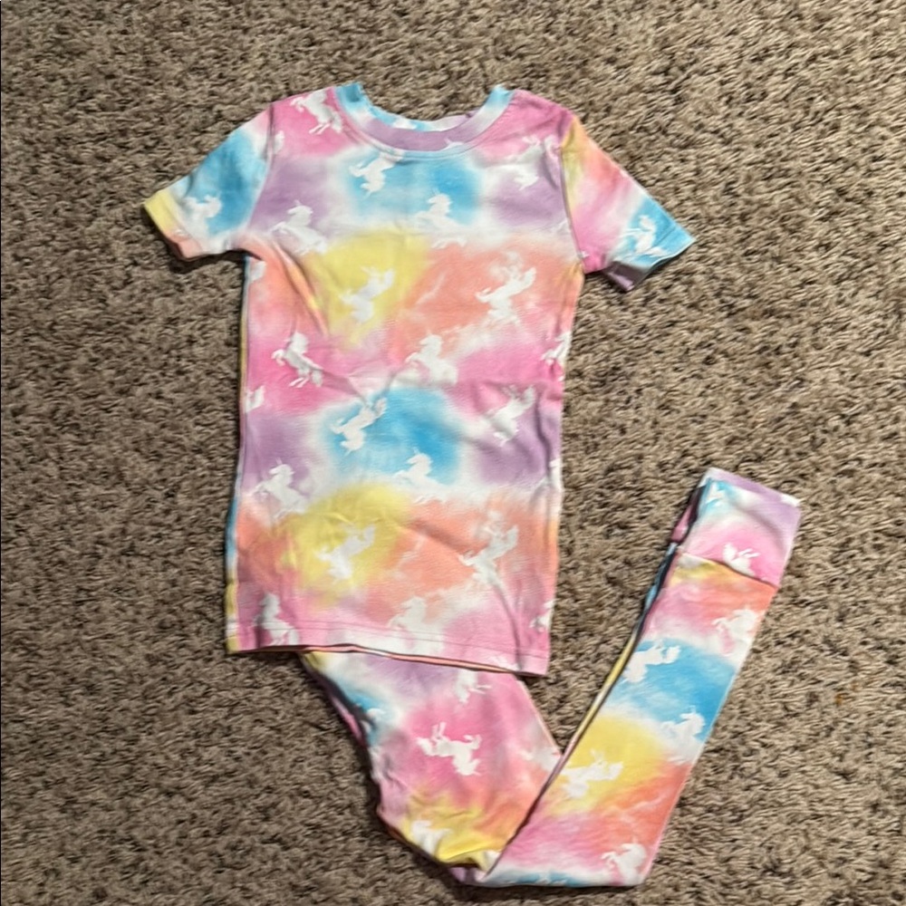 Girls size 5 unicorn matching pajama set